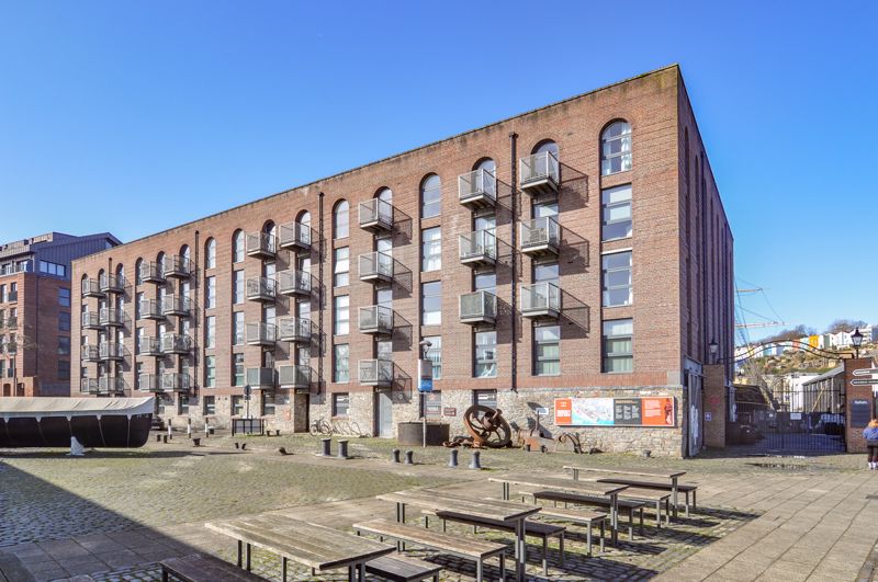Main Image